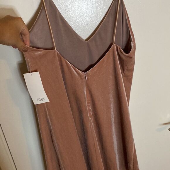 NWT- TOBI- BLUSH PINK- soft velvet spaghetti strap dress - Size Small - Picture 11 of 13